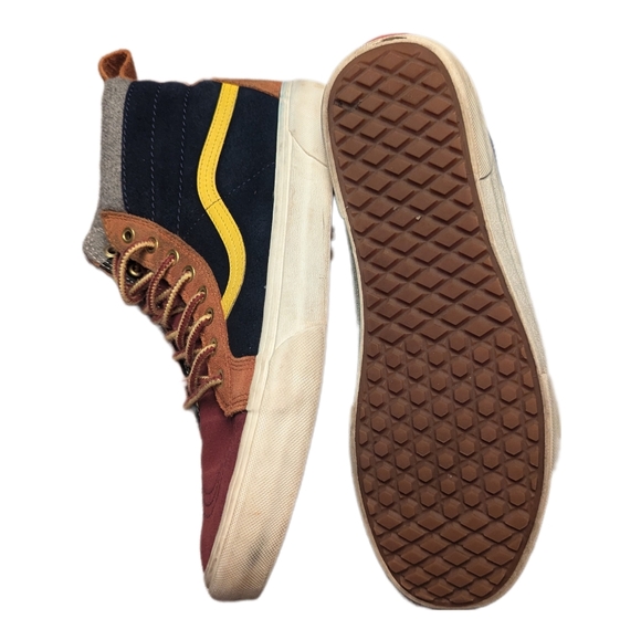 Vans Customs Sk8-Hi MTE Suede Sneaker - Picture 8 of 10